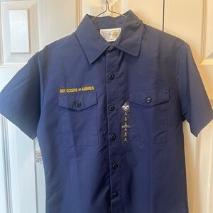 NWT Boy Scout Blue Short Sleeve (L)